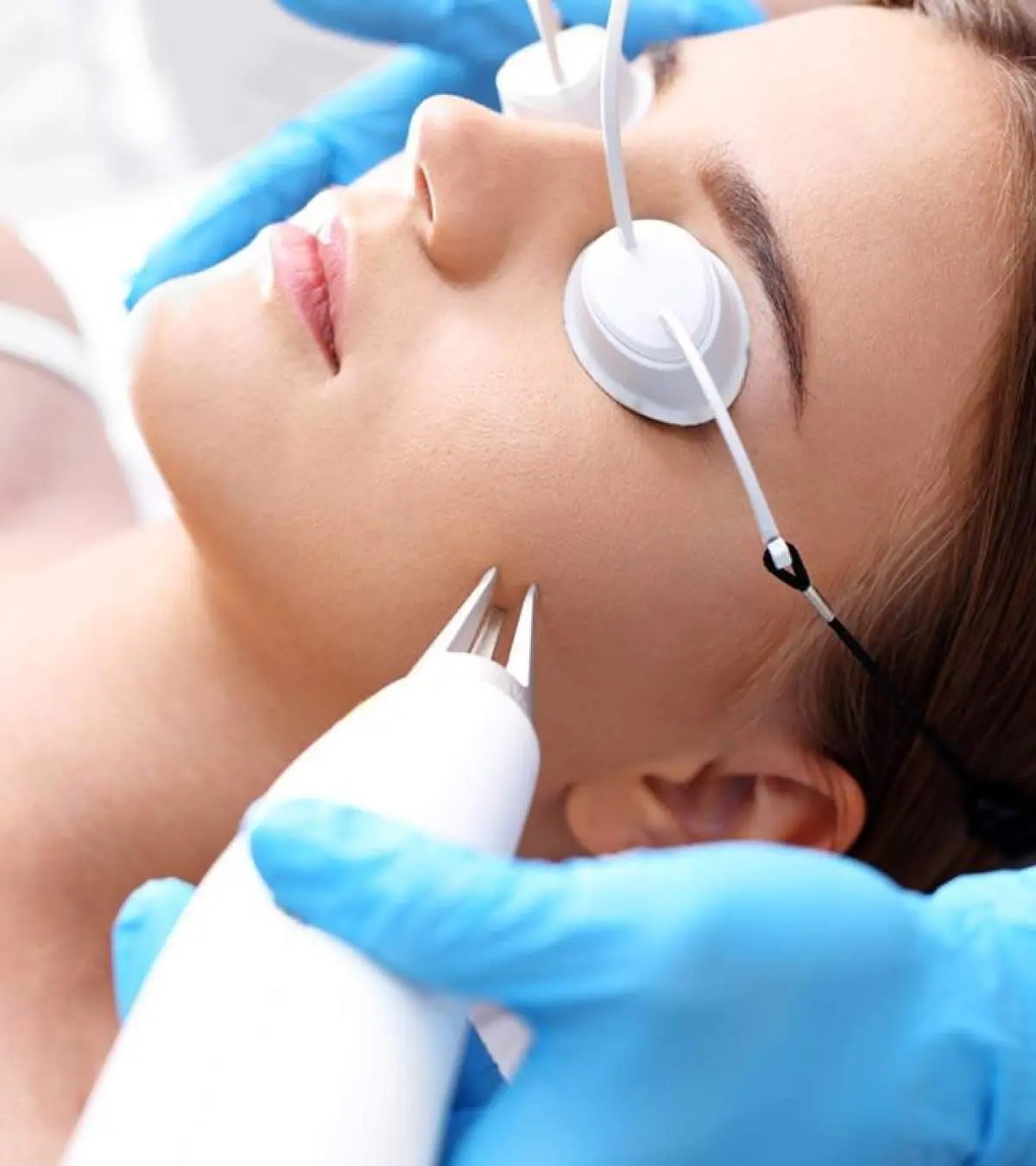 You are currently viewing Brighten and Smooth Your Skin with Laser Therapy
