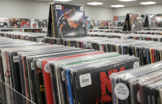 You are currently viewing Køb Vinyl Online i Danmark – Stort Udvalg af LP’er