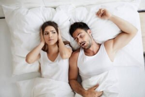 Read more about the article Can Snoring Treatment Help Deep Sleep Issues?