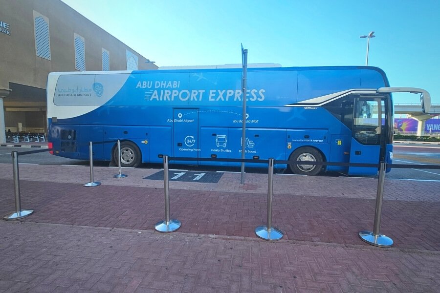 You are currently viewing Dubai Airport Bus Transfers: Why Renting a Bus with a Driver Beats Other Options for Groups