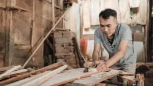 Read more about the article Singapore’s Furniture Manufacturer for Office Furniture, Lockers, and Handphone Lockers