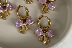 Read more about the article Klassische Creolen | Der Inbegriff von Stil und Vielseitigkeit