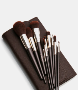 Read more about the article How Quality Makeup Tools Can Transform Your Routine