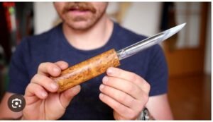 Read more about the article Traditional Materials and Forging Techniques of Yakut Knives