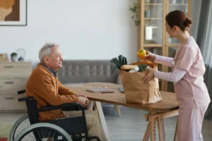 Read more about the article How to Transition to Senior Living Services Smoothly?