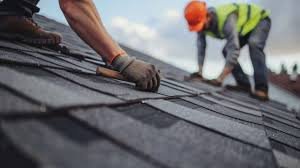 You are currently viewing How Do Roofing Professionals Handle Unexpected Repairs?
