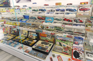Read more about the article Scott Bader Los Angeles Museum: The Golden Age of Slot Car Racing