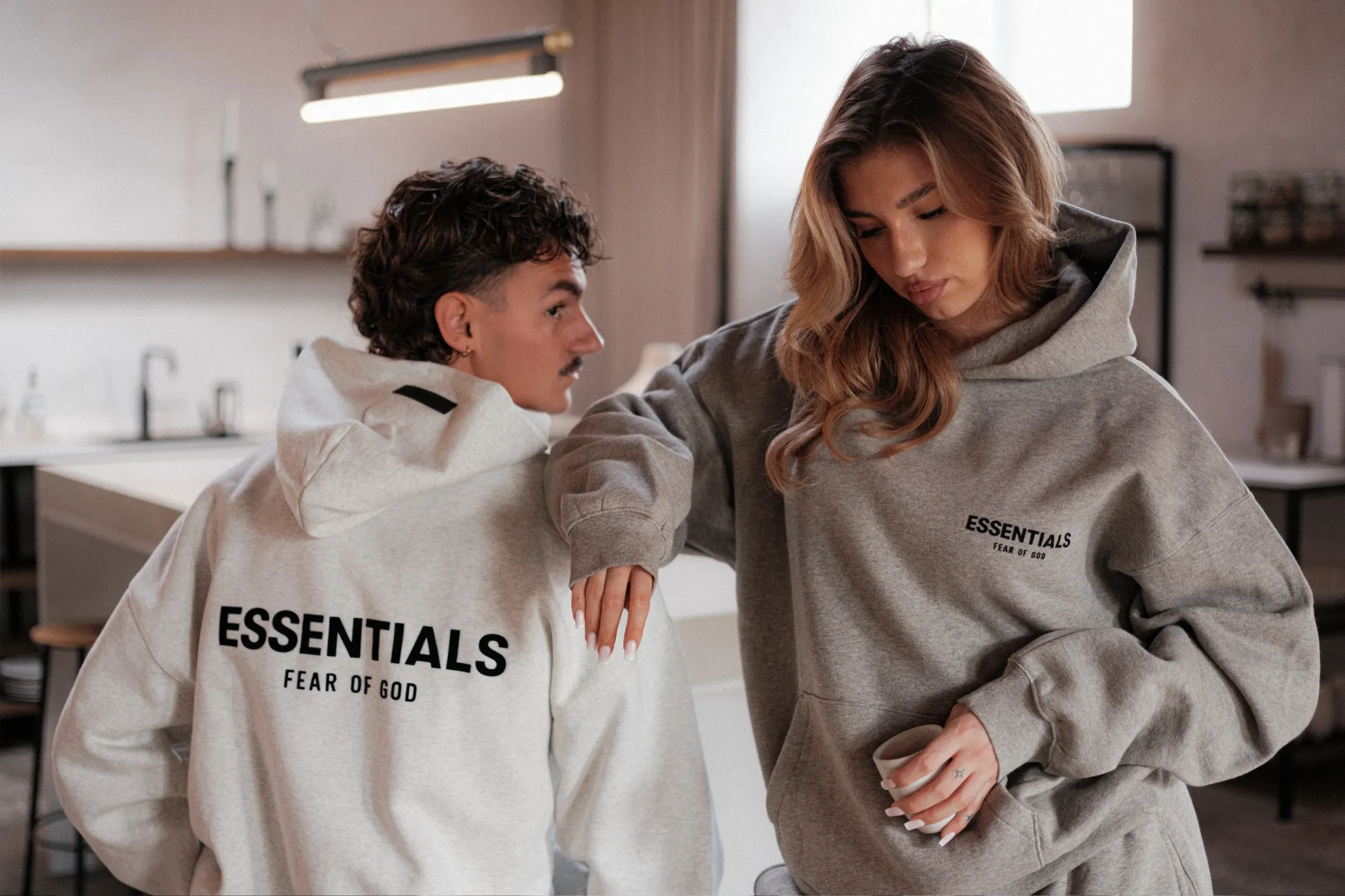 You are currently viewing Essentials The Rise of Minimal Streetwear in Australia