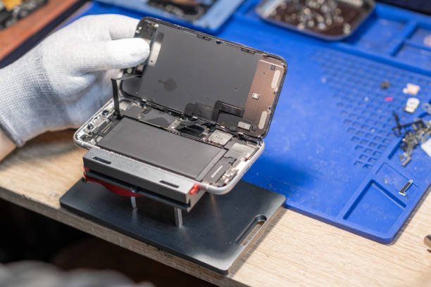 You are currently viewing Professional iPhone repair shop in Roehampton: Quick and efficient services
