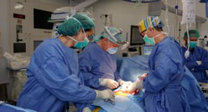 Read more about the article ما هي الفئة العمرية الأكثر حاجة لجراحة الأوعية الدموية؟