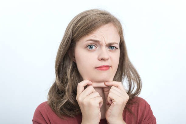 You are currently viewing Is Double Chin Removal Safe for All Skin Types