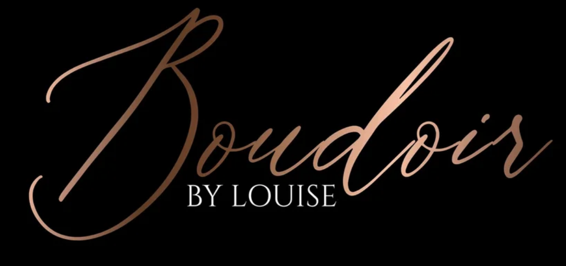 You are currently viewing Embracing Confidence and Authenticity Through Professional Boudoir Photography